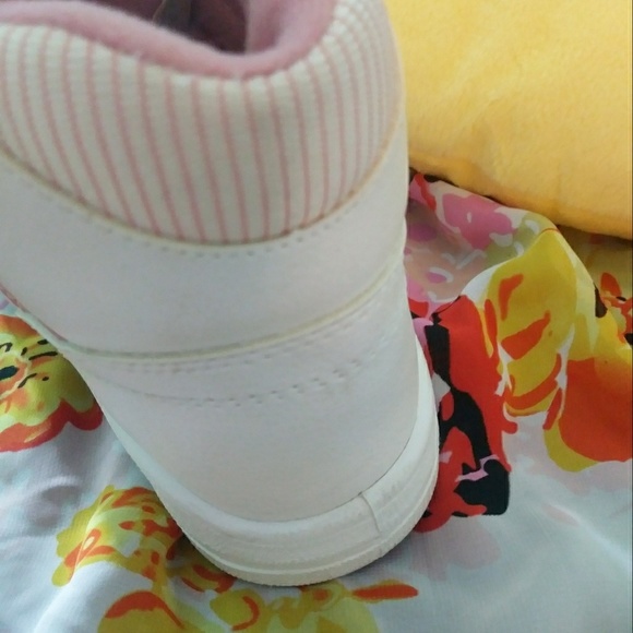 Cute Pink White Shoes - Picture 4 of 4